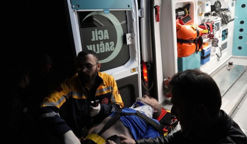 Alkollü Şahıs Harşit Çayı'na Düştü, Hastaneye Kaldırıldı