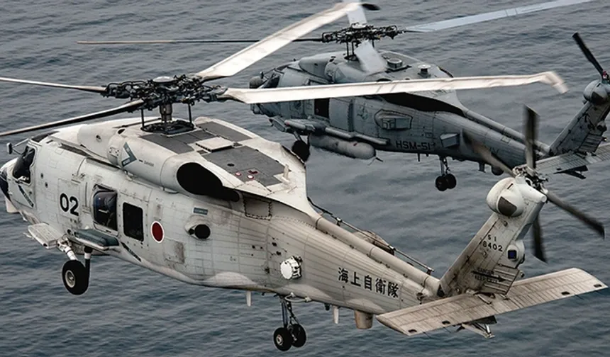 Japon Donanmasına Ait 2 Helikopter Pasifik Okyanusu'na Düştü: Arama Kurtarma Çalışmaları Sürüyor