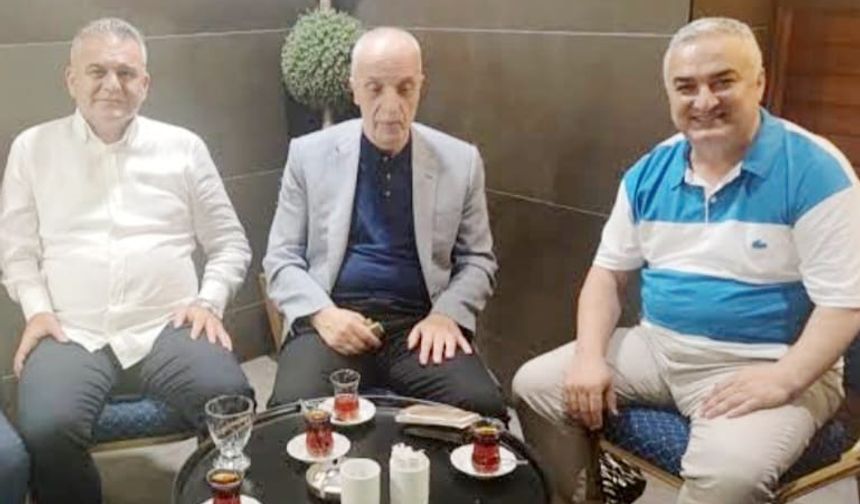 Türk-İş Başkanı Ergün Atalay’dan Asgari Ücret Zammına Sert Tepki: “Şaka Gibi Teklif, Asla Kabul Etmeyiz”