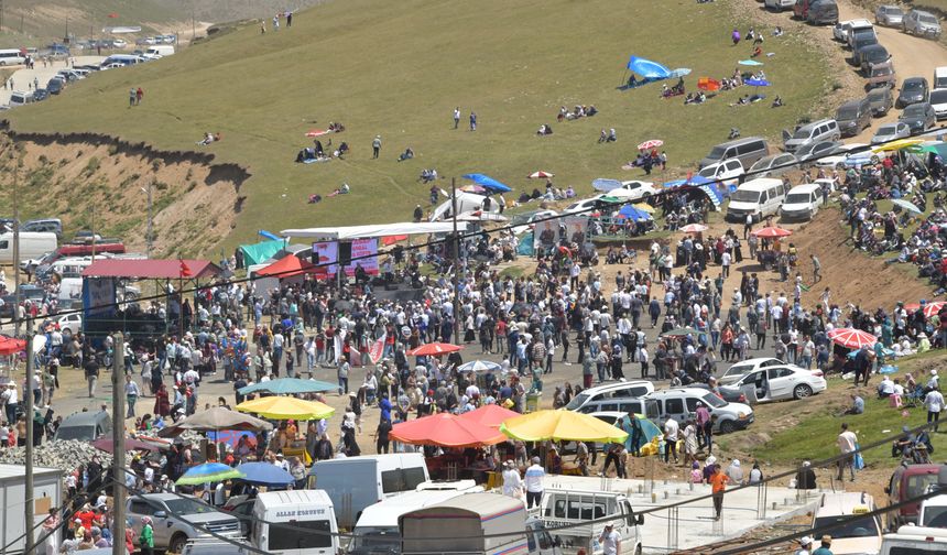 Kazıkbeli Yaylası’nda Otçu Göçü Şenliği! 'Doğaya Sahip Çıkalım' Çağrısı
