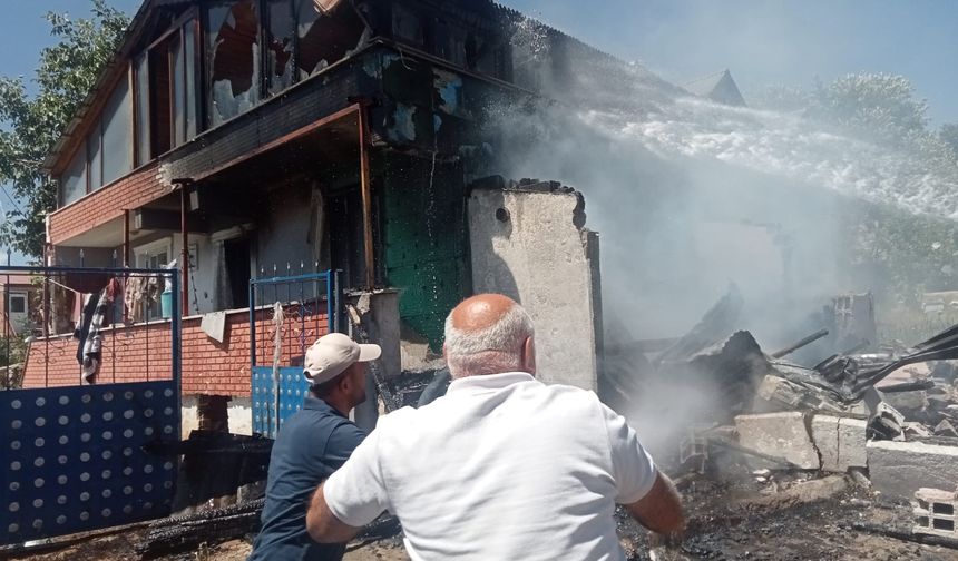 Gümüşhane'de Yangın Paniği! Kullanılamaz Hale Geldi