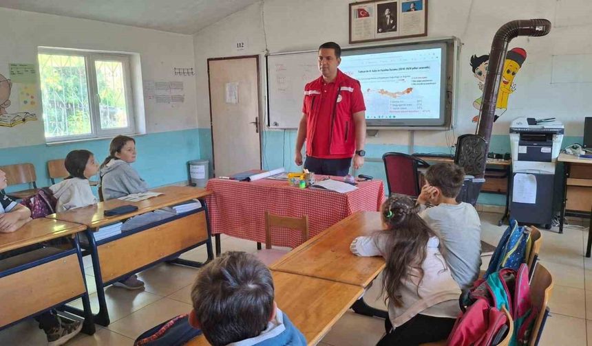 Öğrencilere çevre ve tarım bilinci eğitimi verildi