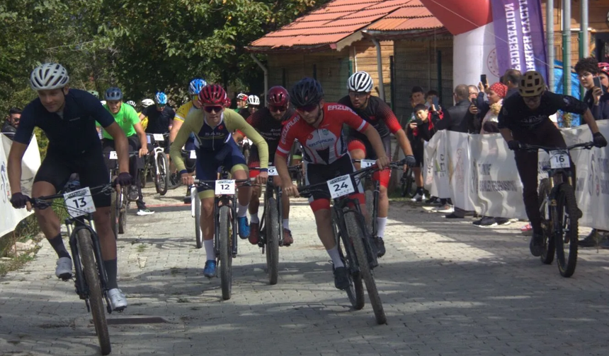 Kafkasör Yaylası Yarışlara Ev Sahipliği Yaptı. Pedallar Artvin’de Döndü
