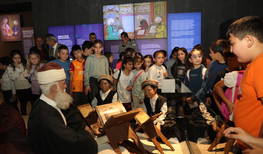 Samsun'da 'Müzelerimizi Geziyorum, Tarihimizi Öğreniyorum Projesi' devam ediyor
