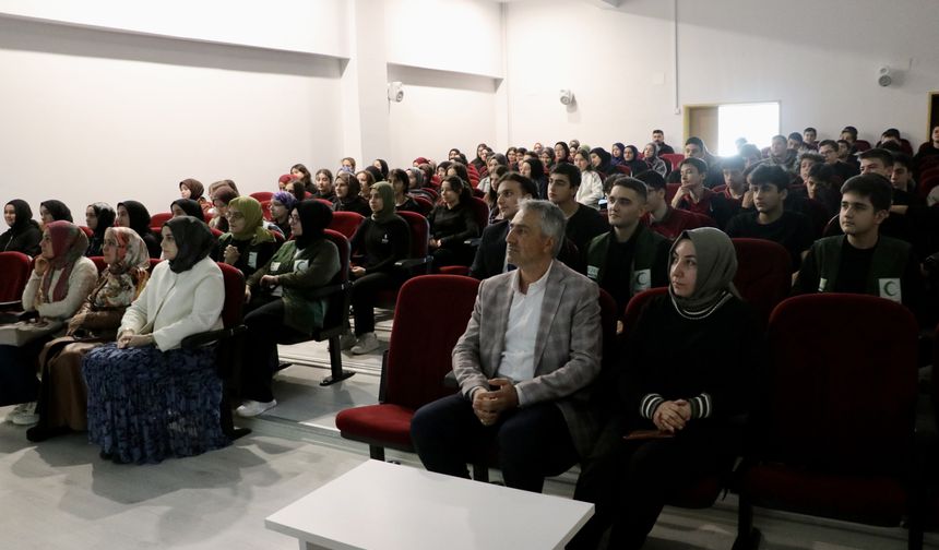 Samsun'da öğrencilere dijital bağımlılıkla mücadele eğitimi verildi