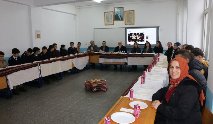 Ulusoy Meslek Lisesinde öğrenci ve aile buluşması