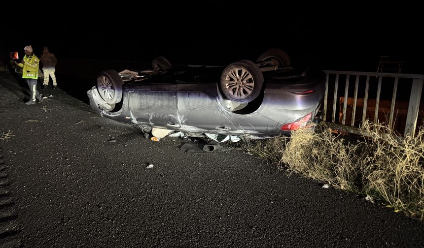 Gümüşhane'de otomobilin devrilmesi sonucu 5 kişi yaralandı