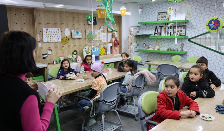 Vezirköprü Bilim Merkezinde öğrencilere yönelik faaliyetler sürüyor