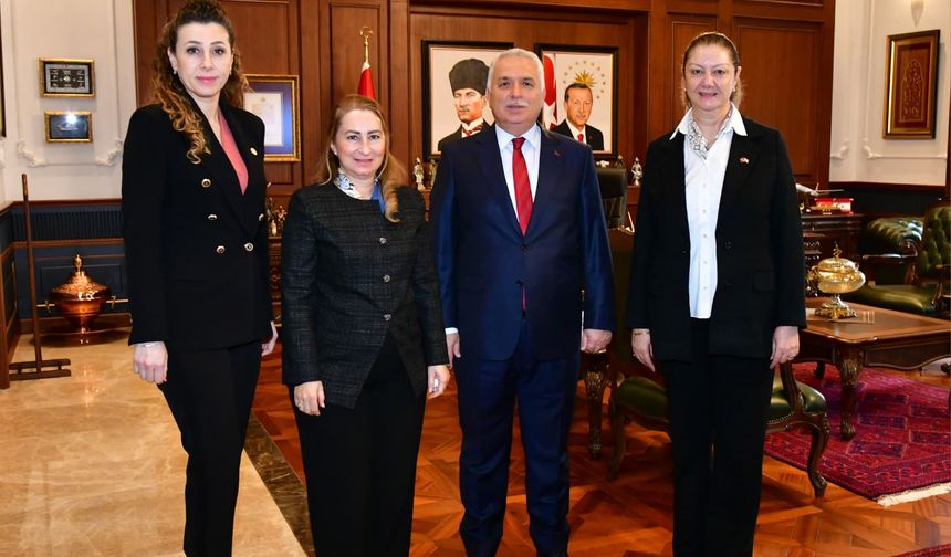 Vali Aziz Yıldırım, KKTC Genel Müdürü Beniz Uluer Yılmaz’ı makamında ağırladı