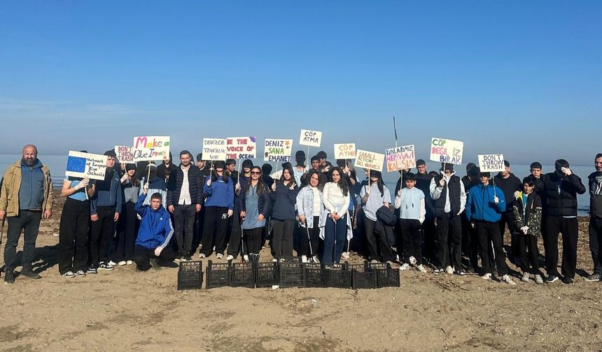 Espiye Sahilinde Çevre Mesajı: 70 Öğrenciyle Kapsamlı Temizlik Çalışması