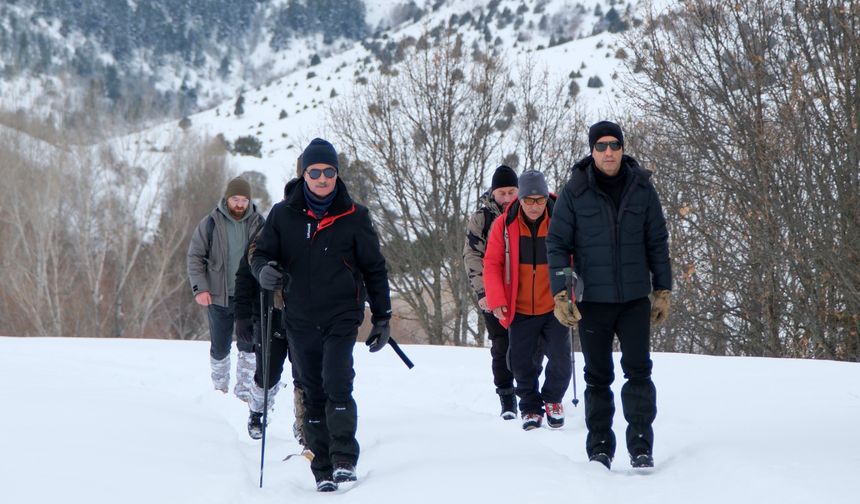 GÜDAK’tan Kış Ortasında Zirve Yürüyüşü: 2020 Rakımda Doğa ve Dayanıklılık Buluştu
