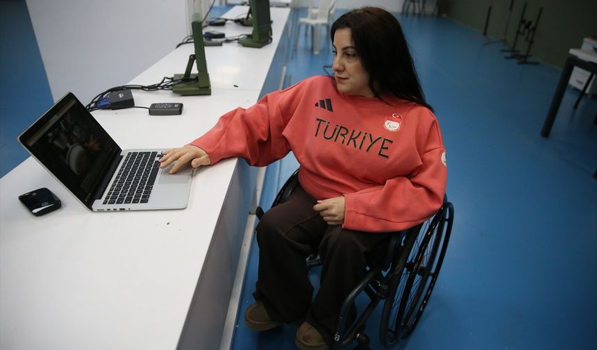 Paralimpik milli atıcı Çağla Baş, AA'nın 'Yılın Kareleri' oylamasına katıldı