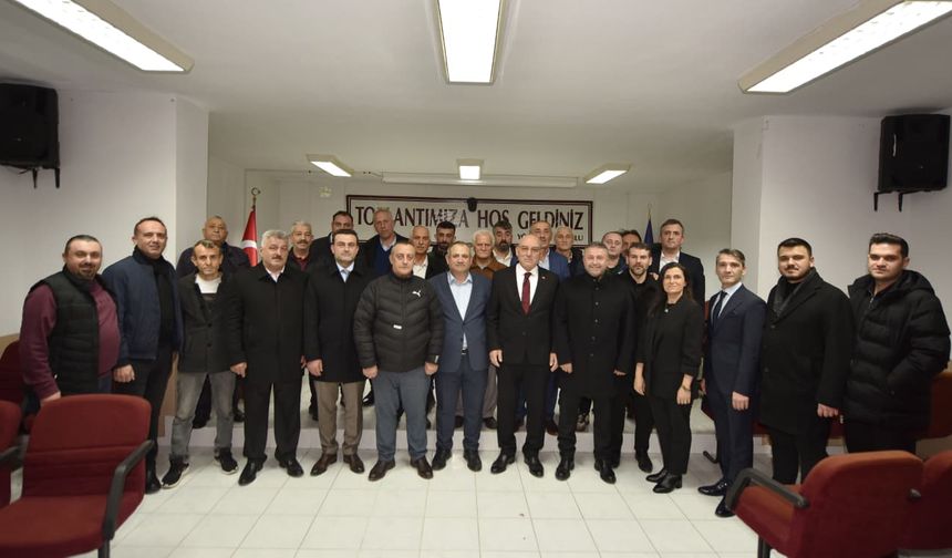 Trabzon Çarşıbaşı Esnaf ve Sanatkarlar Odası’nın genel kurulunda Turan Kaynar,  yeniden başkanlığa seçildi