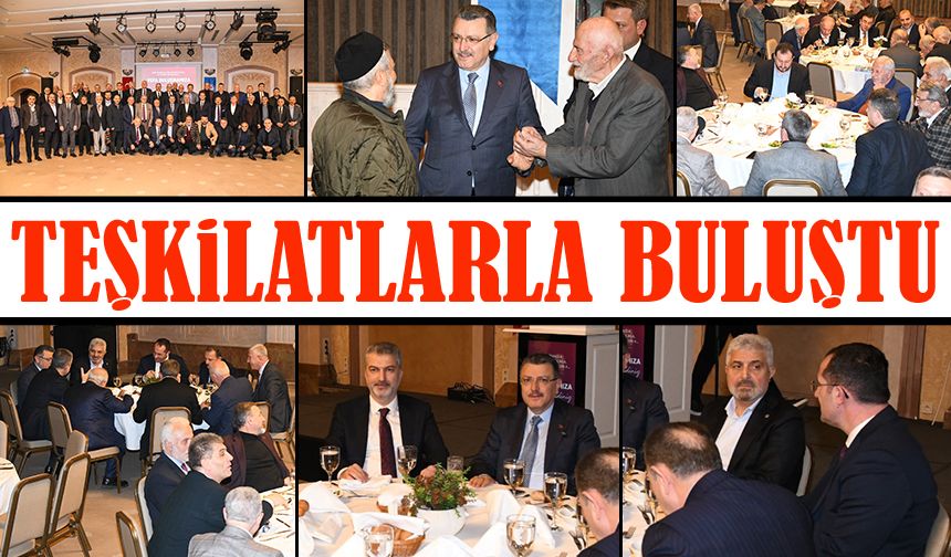 Ahmet Metin Genç, geçmiş dönem AK Parti yöneticileri ve belediye başkanlarıyla birlikte mesaj verdi