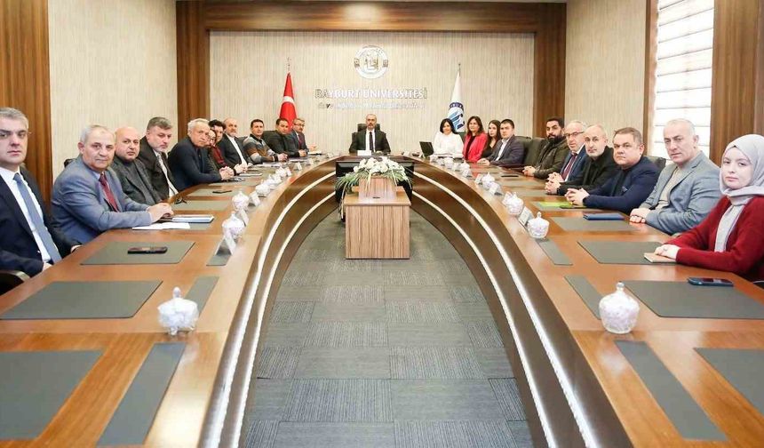 Bayburt Üniversitesi Kalite Komisyonu 2026 yılı ilk toplantısını gerçekleştirdi