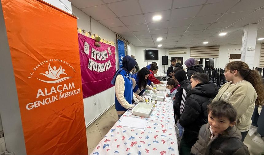 Alaçam'da ramazan dolayısıyla ebru sanatı etkinliği yapıldı