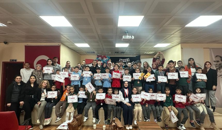 Yomra'da 'Akıl ve Zeka Oyunları Turnuvası' düzenlendi