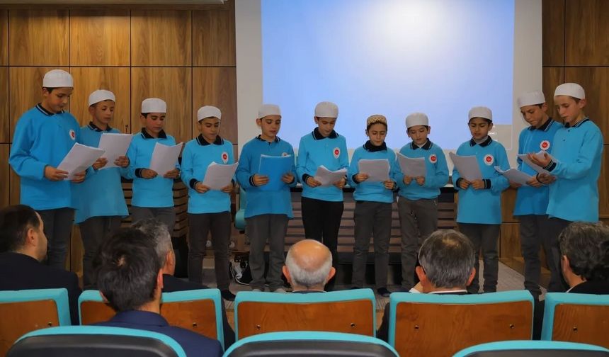 Bayburt'ta öğrencilere hafızlığın önemi anlatıldı