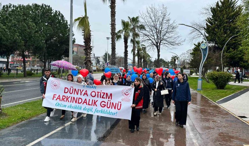 Fatsa'da otizm için farkındalık yürüyüşü