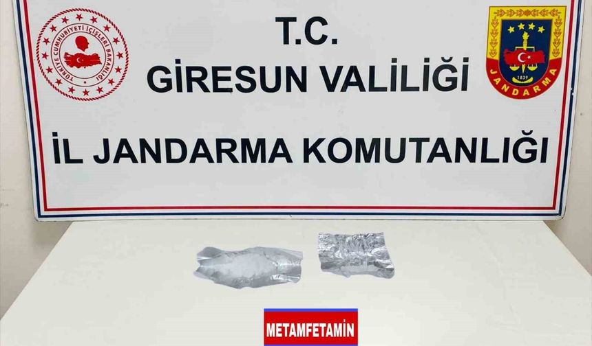 Giresun'da Kaçak Alkol ve Tütün Operasyonu! 4 Şüpheli Yakalandı