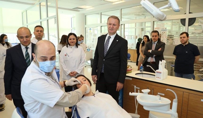 Rektör Baş: 'Diş Hekimliği Fakültesi'nde yürütülen çalışmalar memnuniyet verici düzeyde'