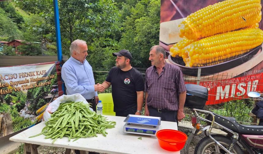 Ali Temür Yavuz Kemal ve Kulakkaya’da yöresel ürün esnafını ziyaret etti