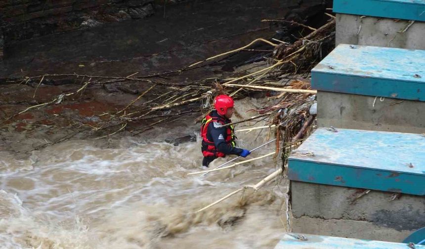 Giresun'da sel: 2 kayıp