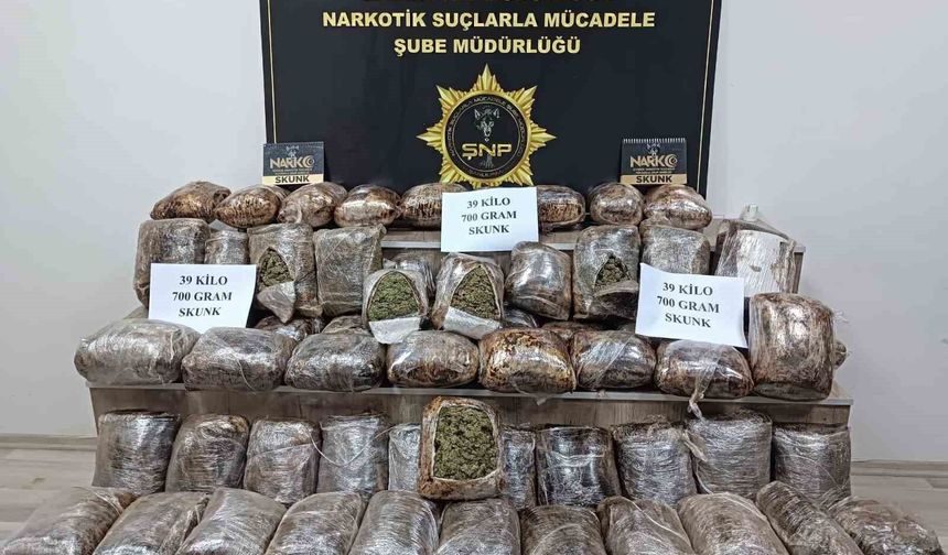 Yolcunun valizinden 39 kilo 700 gram yasaklı madde çıktı