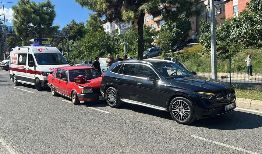 Samsun’da Tofaş, Mercedes SUV’a arkadan çarptı: 1 yaralı