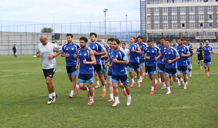 Çaykur Rizespor Göztepe Deplasmanında Kulüp Tarihini Değiştirebilir