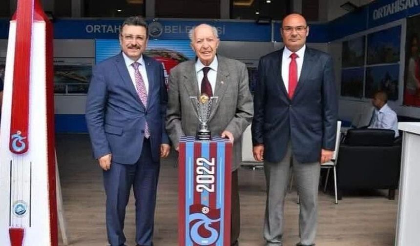 Trabzon'un Eski Valisi Yılmaz Ergun Hayatını Kaybetti: Vali Şahin'in Sözleri Duygulandırdı