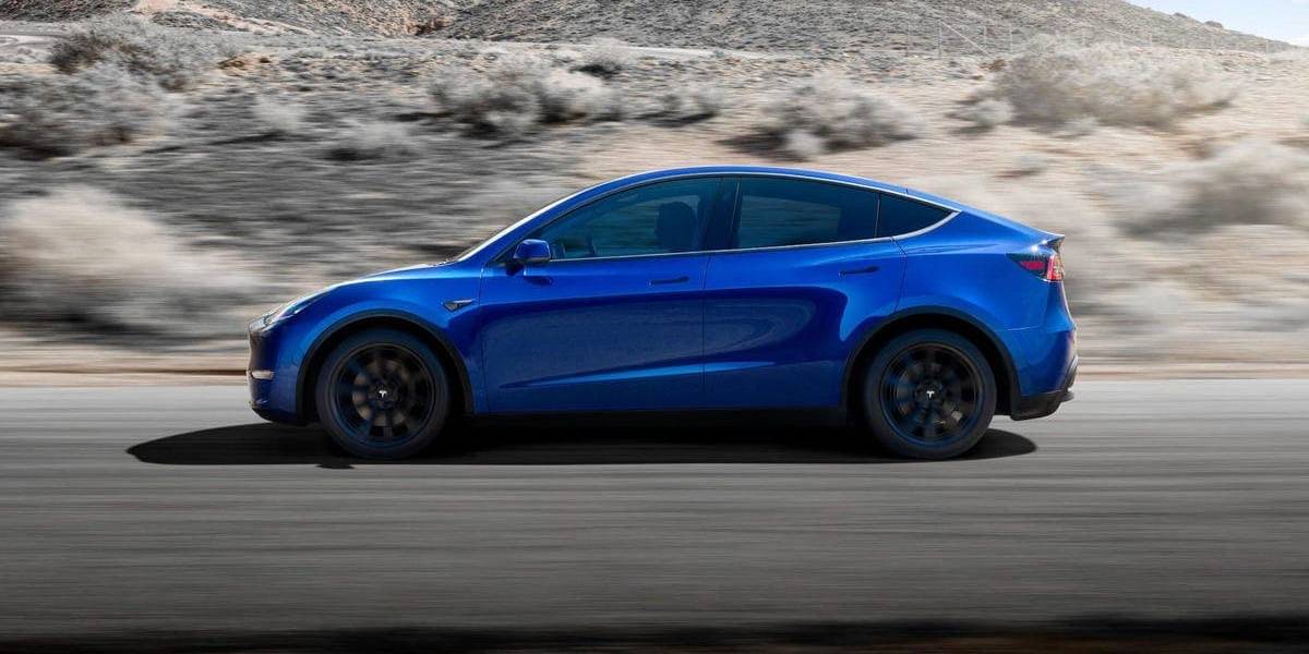 Tesla Model Y 1-1