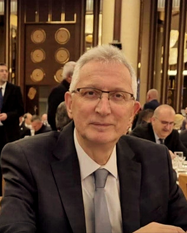 İ N C E-1