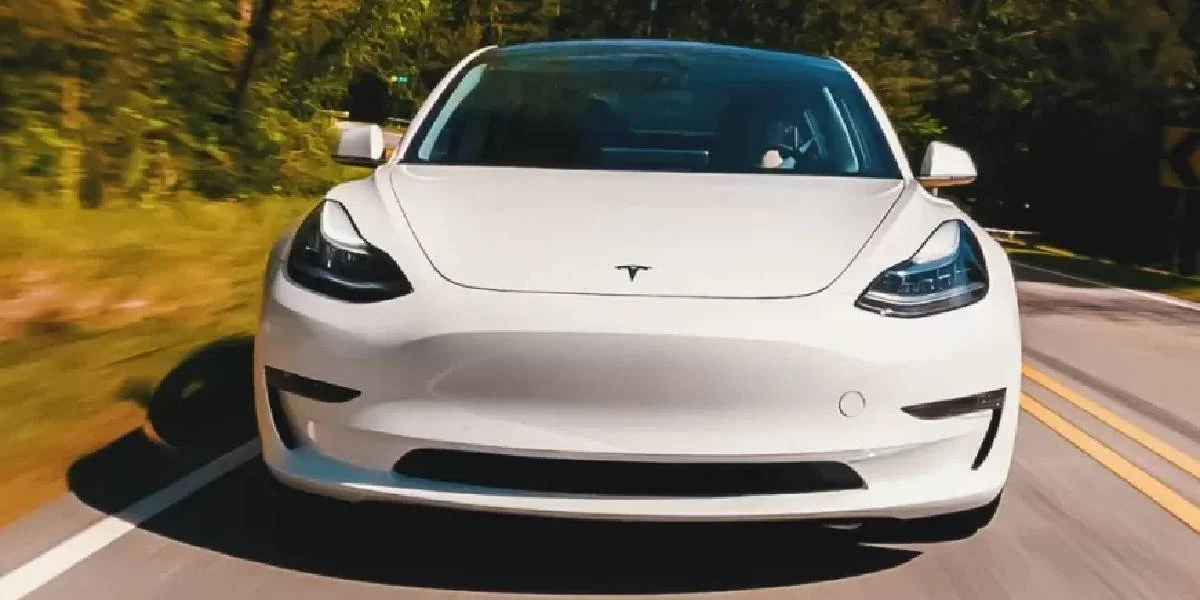 Tesla Model Y Ariza 1