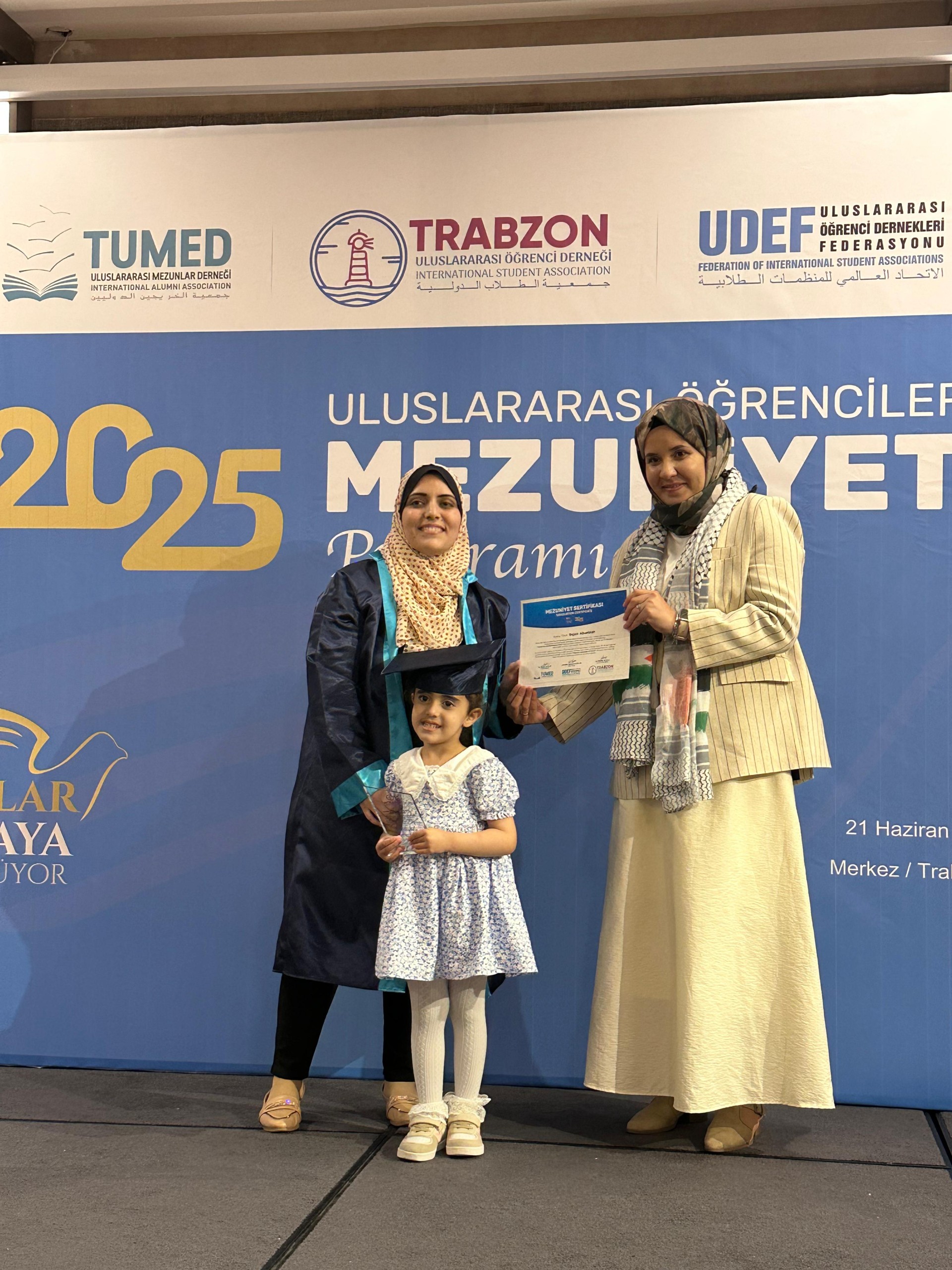 Trabzon Öğrenci̇ (3)