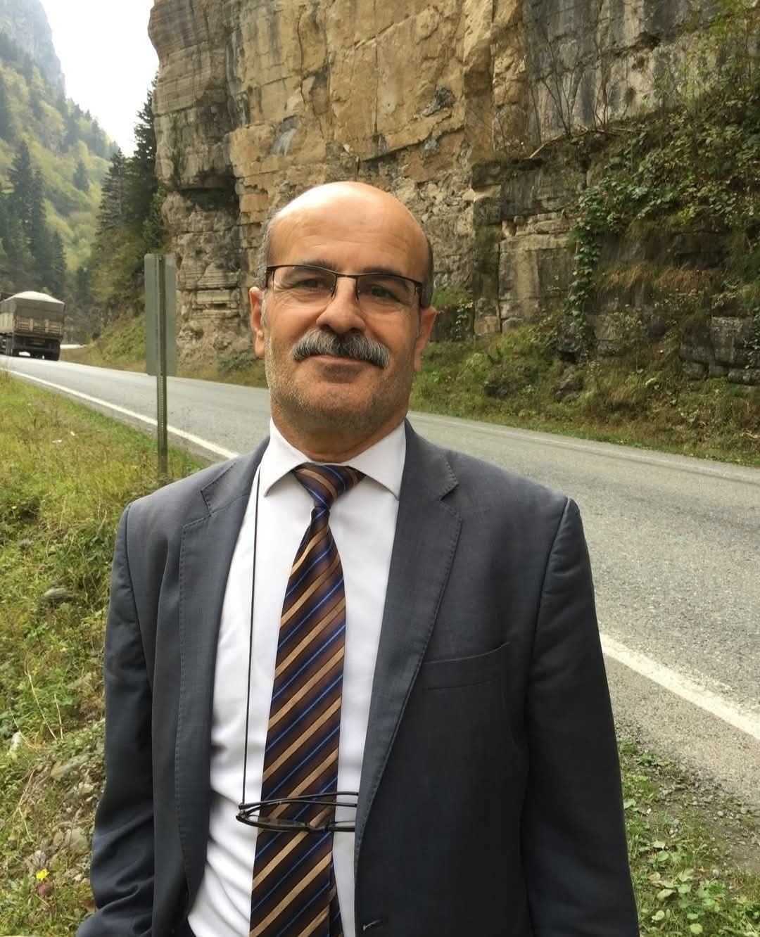 Araklı Noterini Kaybetti