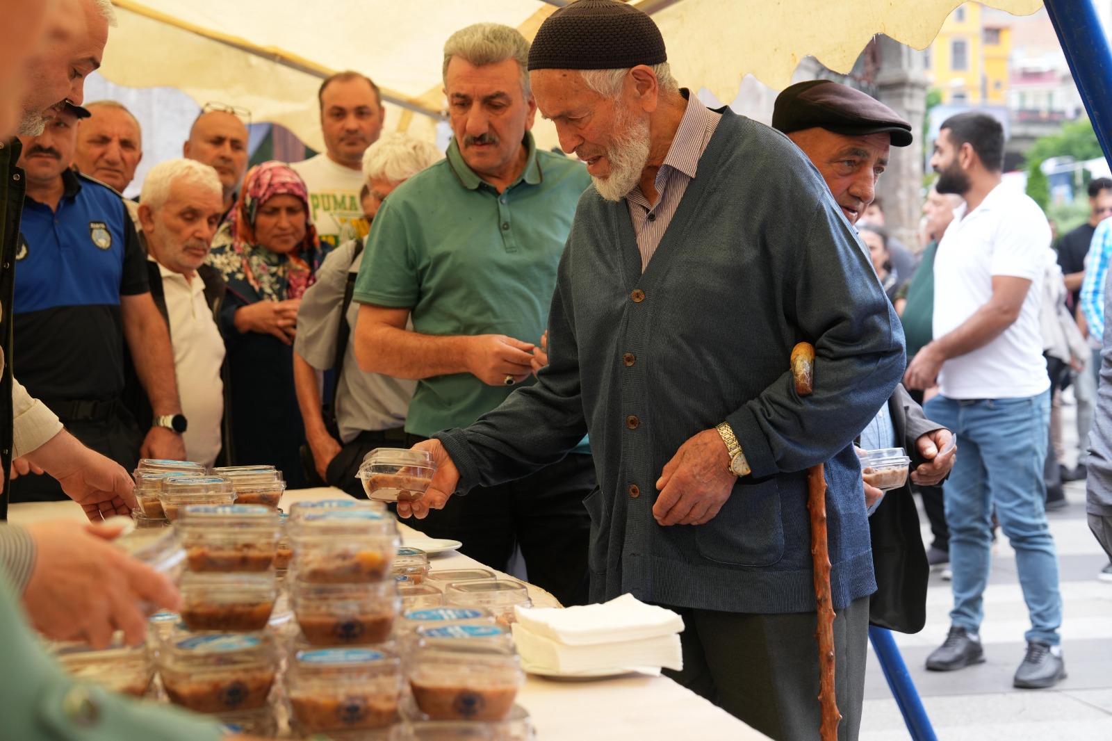 Aşure İkramı (1)