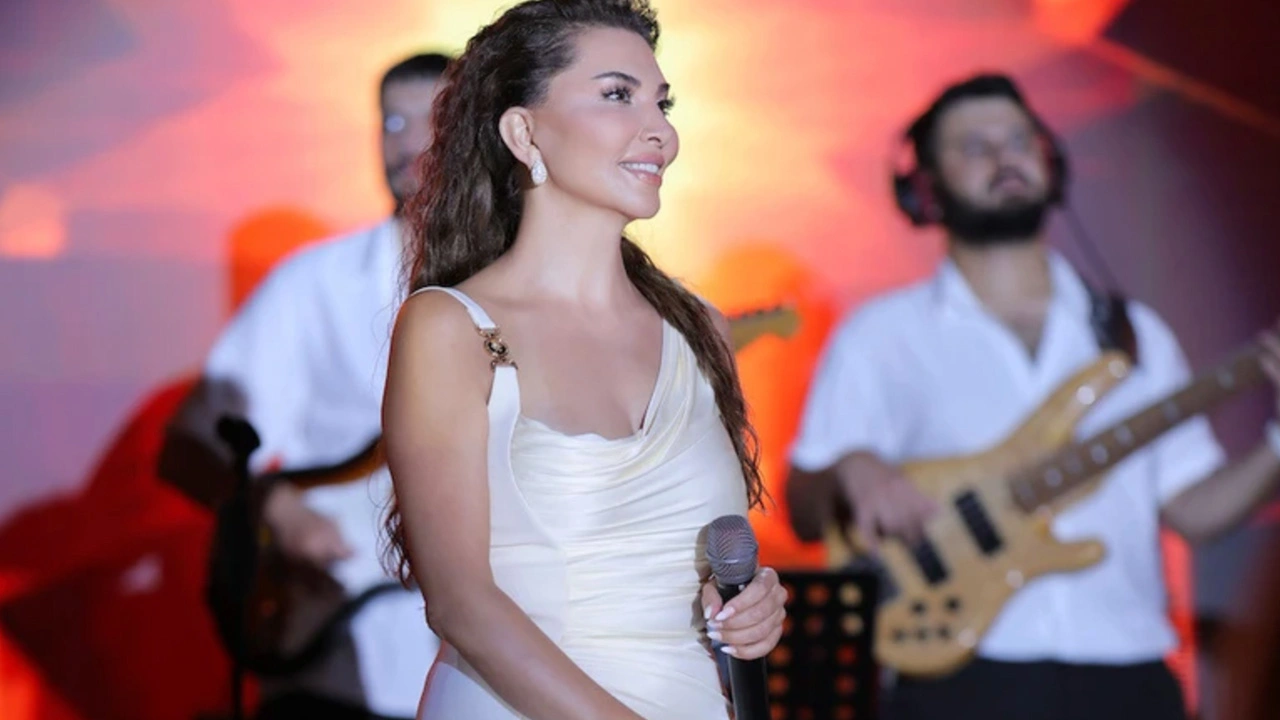 Ebru Yaşar1