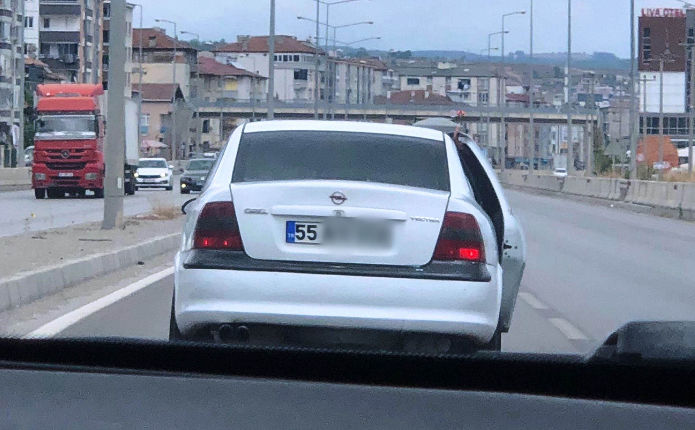 A W524173 02