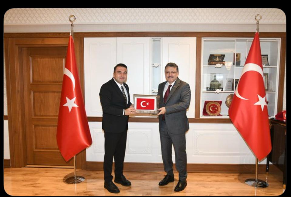 B Ü Ş Ü K Ş E H İ R