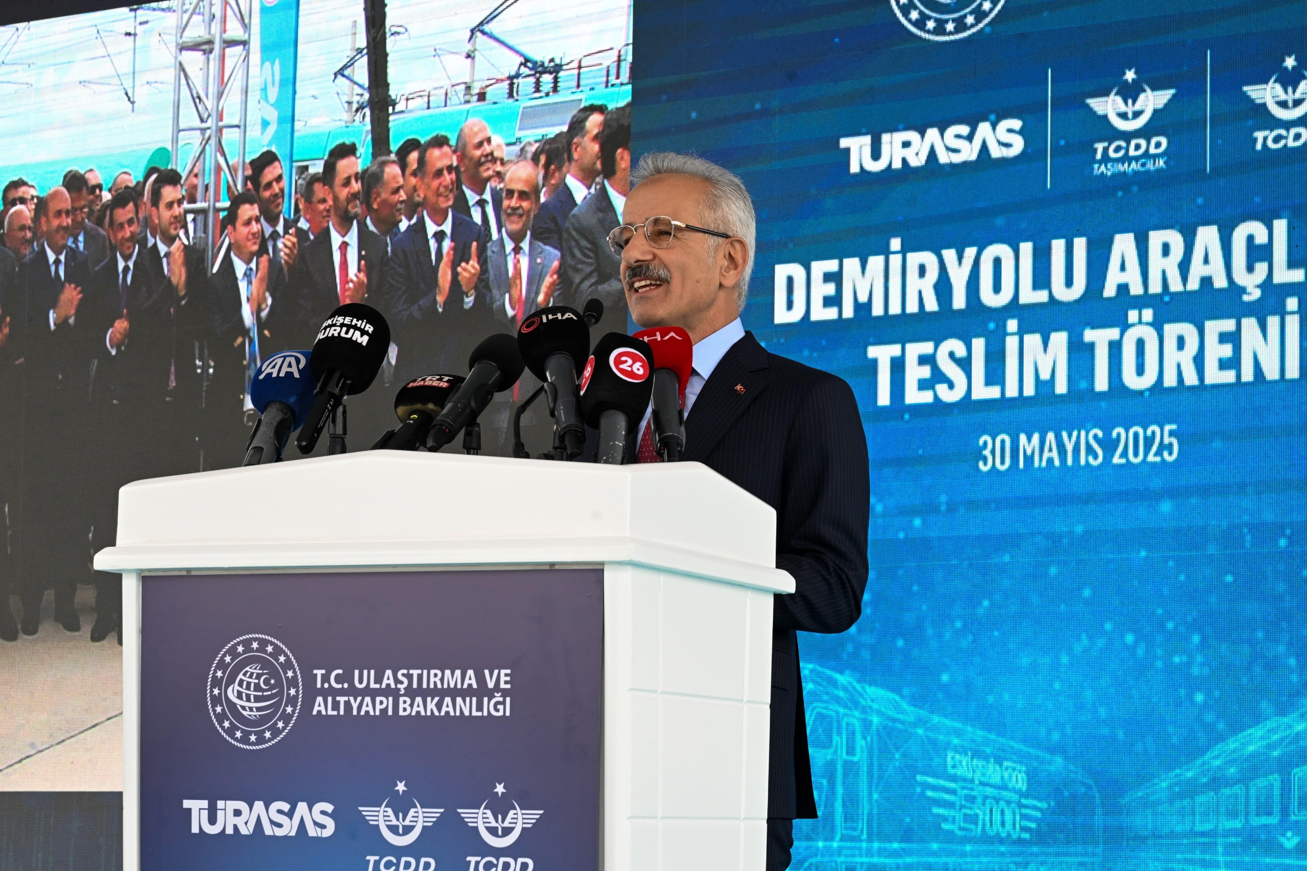 Kendi̇ Yappar Kendi̇ Taşir (3)
