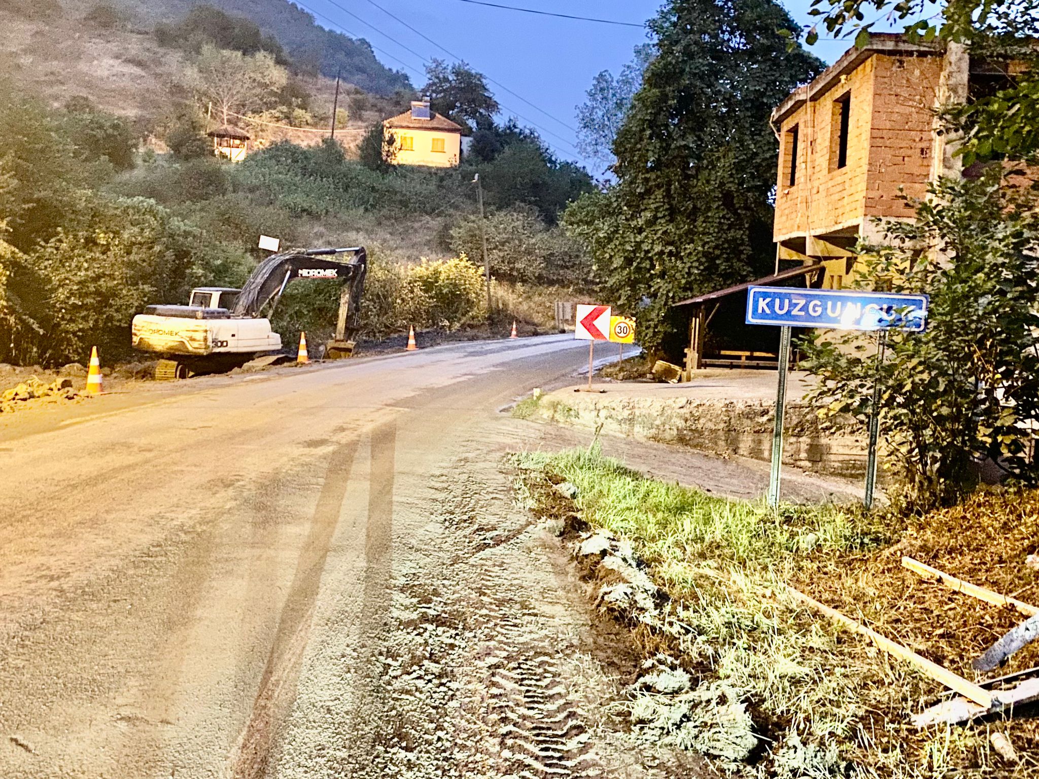 Kuzguncuk Yol (2)