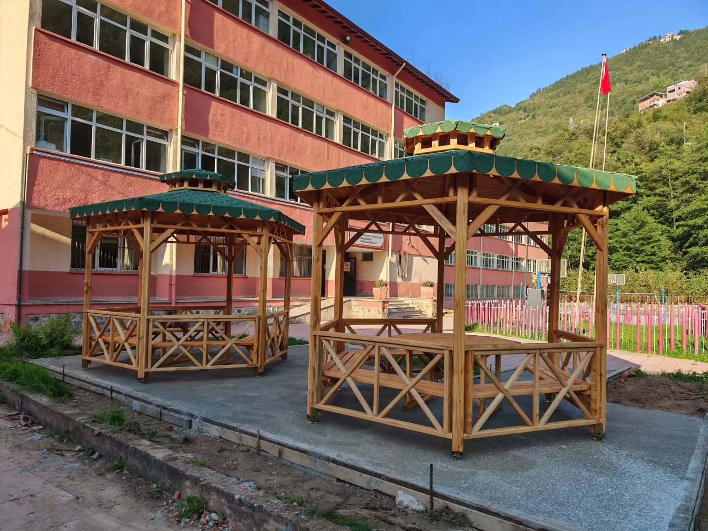 Çaykara Belediyesi'nden İlçeye Hizmet Yağmuru: Yeni Projeler Hayata Geçiyor