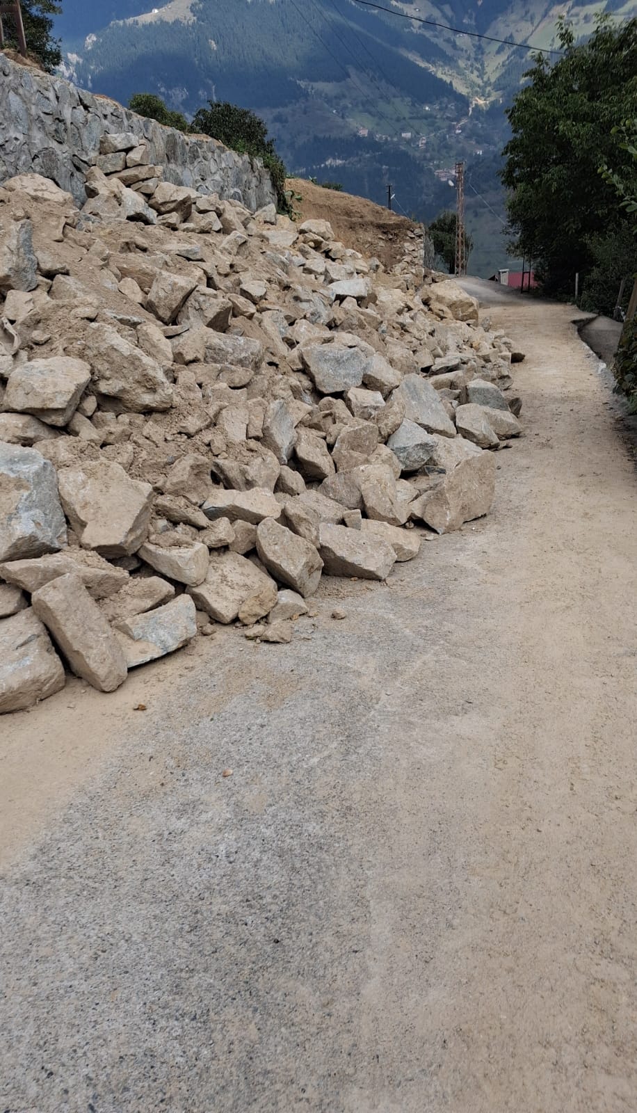 Çaykara Yol
