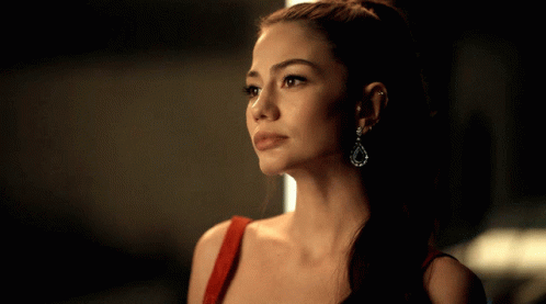 Demet Özdemir’den peş peşe paylaşımlar: Son pozlarına beğeni yağdı