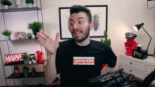 YouTube yıldızı Enes Batur’a ne oldu? Tarikat söylentileri sonrası dostu konuştu