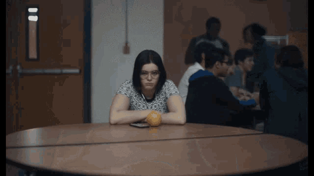 Euphoria Yıldızı Barbie Ferreira Victoria's Secret Podyumunda Tanınmaz Halde