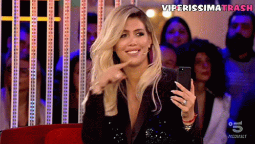 Wanda Nara'nın Gizemli Sevgilisi Ortaya Çıktı: İlk Aşk Pozu Geldi