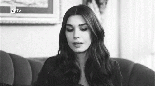 Burcu Kıratlı'nın transparan tarzı olay oldu: "Sinan Akçıl görmesin" yorumları