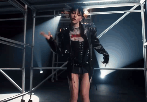 Manifest Müzik Grubu Üyesi Zeynep Oktay Kimdir? Eğitim Hayatı ve Kariyer Yolculuğu